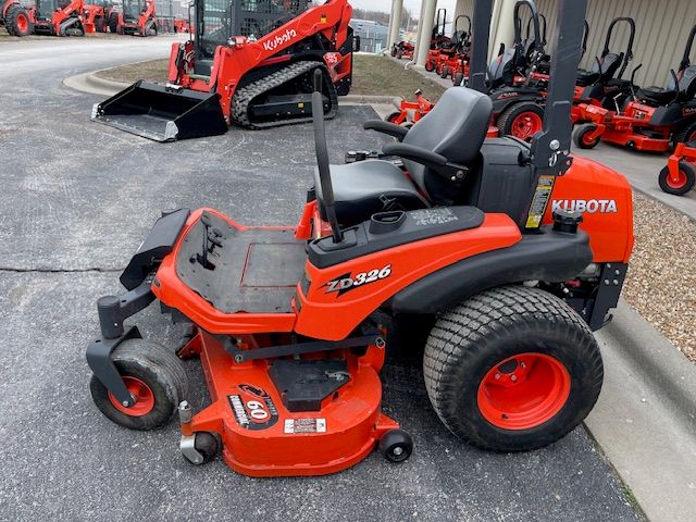 KUBOTA ZD326